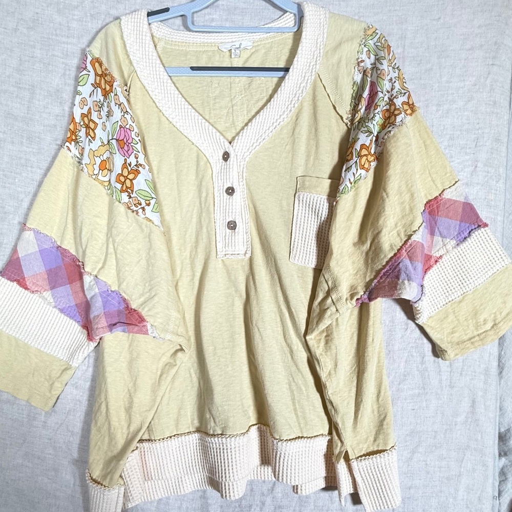 Easel Patchwork Henley Top Womens Large Yellow NWT Floral Mixed Media Boho